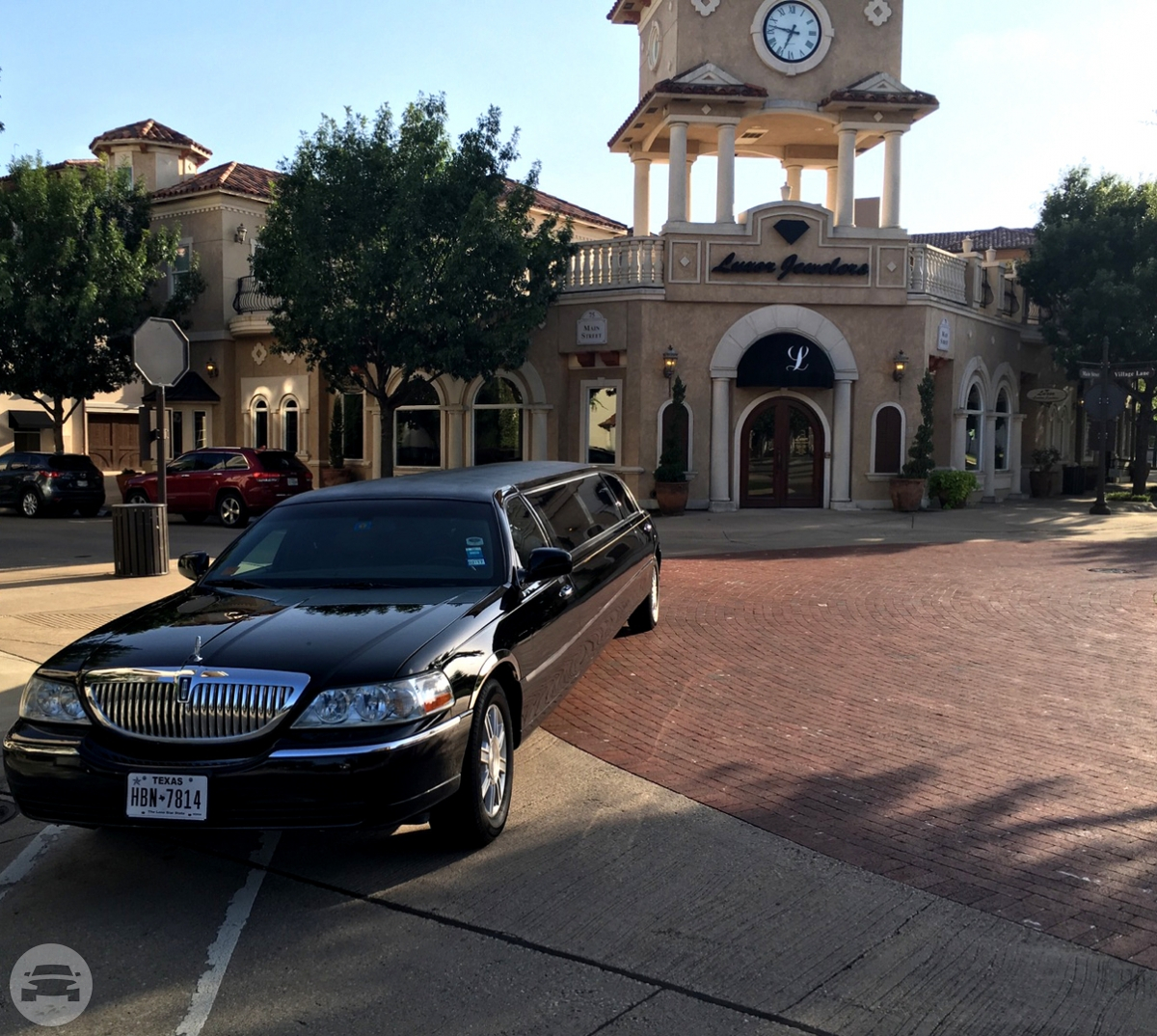 Lincoln Icon Town Car Stretch Limousine
Limo /
Mansfield, TX

 / Hourly $0.00
