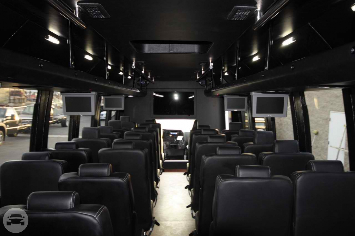 Business-Class Charter Bus
Coach Bus /
Cincinnati, OH

 / Hourly $0.00
