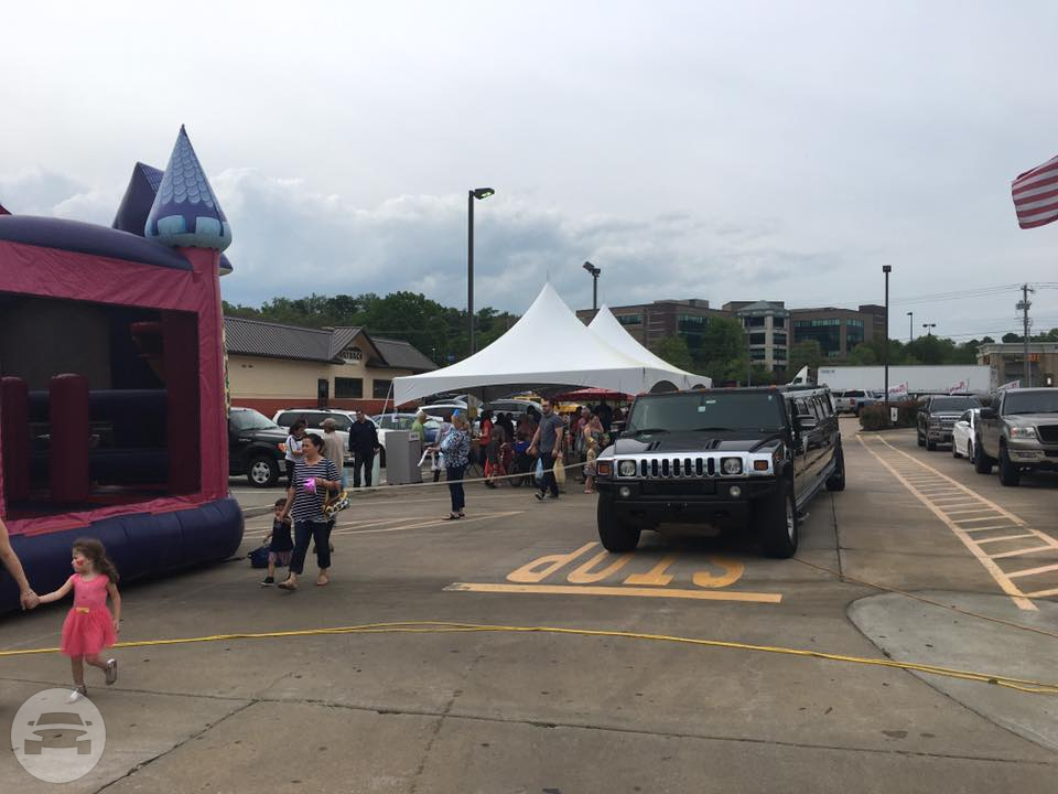 Hummer - Black
Hummer /
Fayetteville, AR

 / Hourly $0.00
