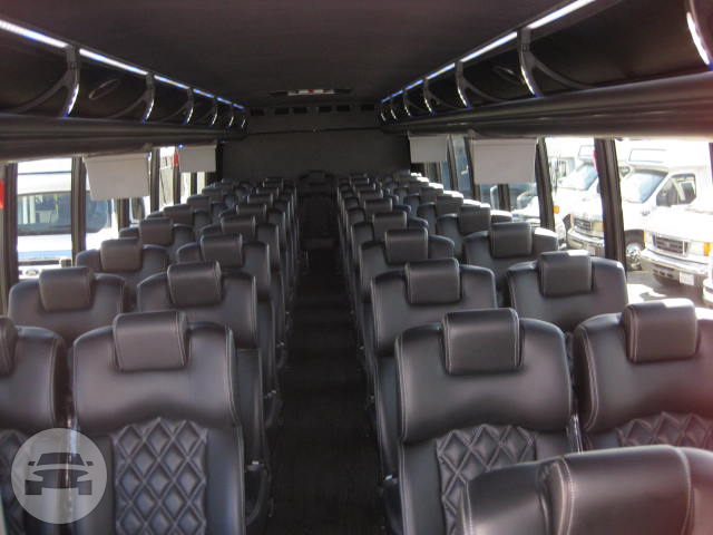 Grech 32
Coach Bus /
Los Angeles, CA

 / Hourly $0.00
