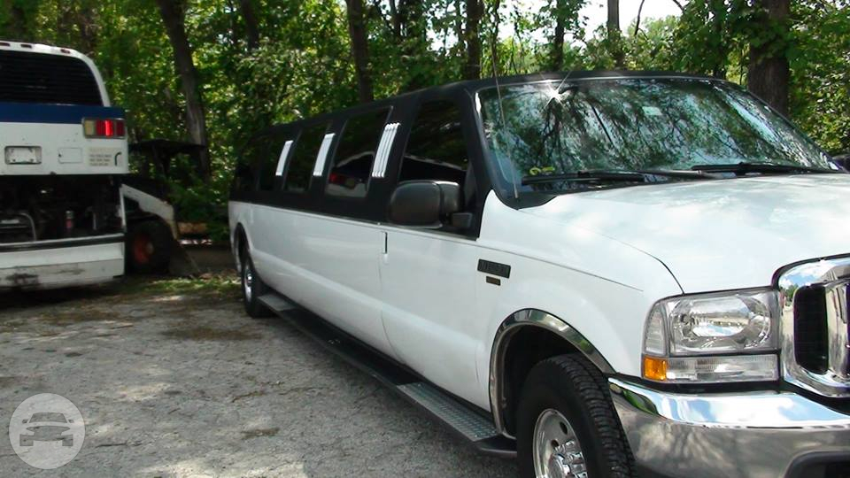 White Limousine
Limo /
Kansas City, MO

 / Hourly $0.00
