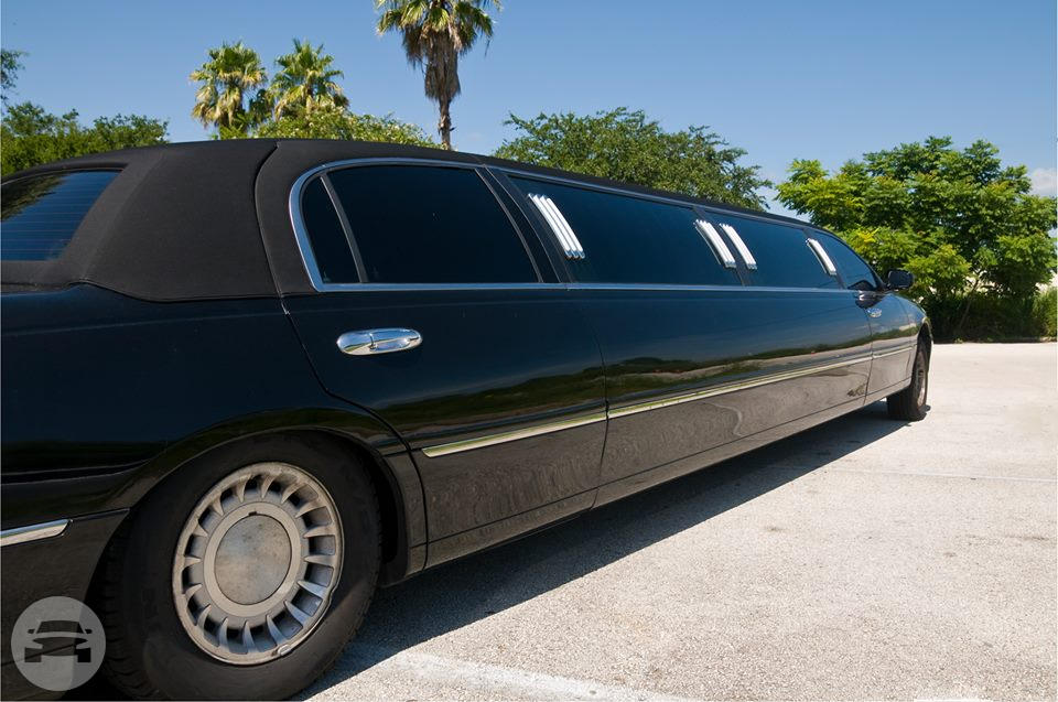 Lincoln Super Stretch 9 Passengers
Limo /
Jersey City, NJ

 / Hourly $0.00
