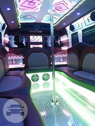 Party bus
Party Limo Bus /
Chicago, IL

 / Hourly $0.00
