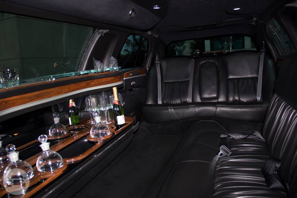 WHITE LINCOLN LIMOUSINE
Limo /
New Orleans, LA

 / Hourly $0.00
