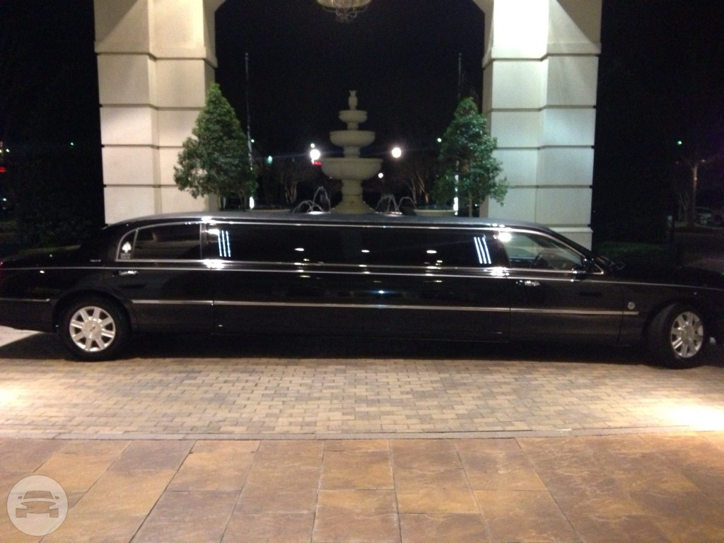 Federal 120″ Limousine BRAND NEW!
Limo /
Charlotte, NC

 / Hourly (Other services) $75.00
