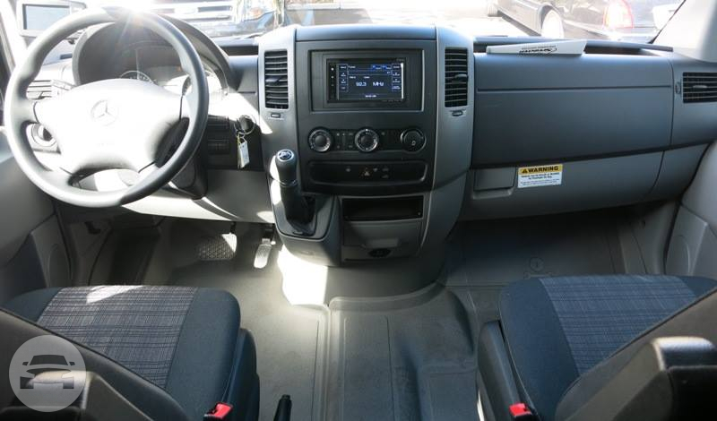 12 Passenger Sprinter Limousine Bus
Van /
San Francisco, CA

 / Hourly $0.00
