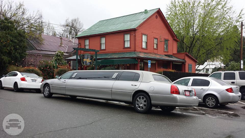 Belle Limousine
Limo /
South Lake Tahoe, CA

 / Hourly $0.00
