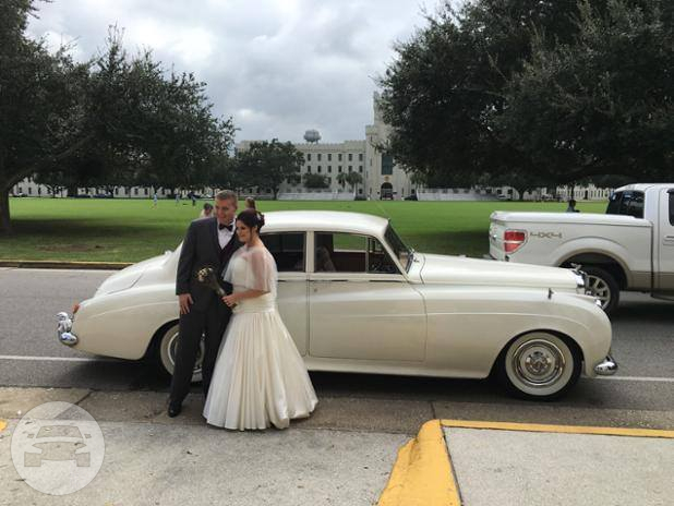 Vintage Luxury
Sedan /
Charleston, SC

 / Hourly $0.00
