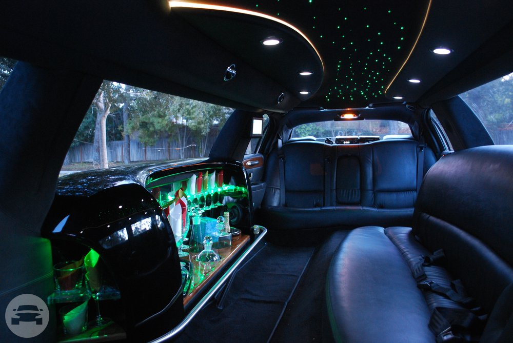Lincoln Stretch 120 Limousine
Limo /
San Francisco, CA

 / Hourly $0.00
