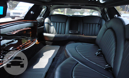 White Lincoln Stretch Limousine
Limo /
New York, NY

 / Hourly $0.00
