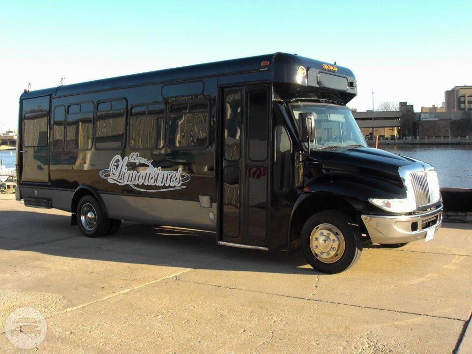 Party Limo Bus
Party Limo Bus /
Green Bay, WI

 / Hourly $0.00

