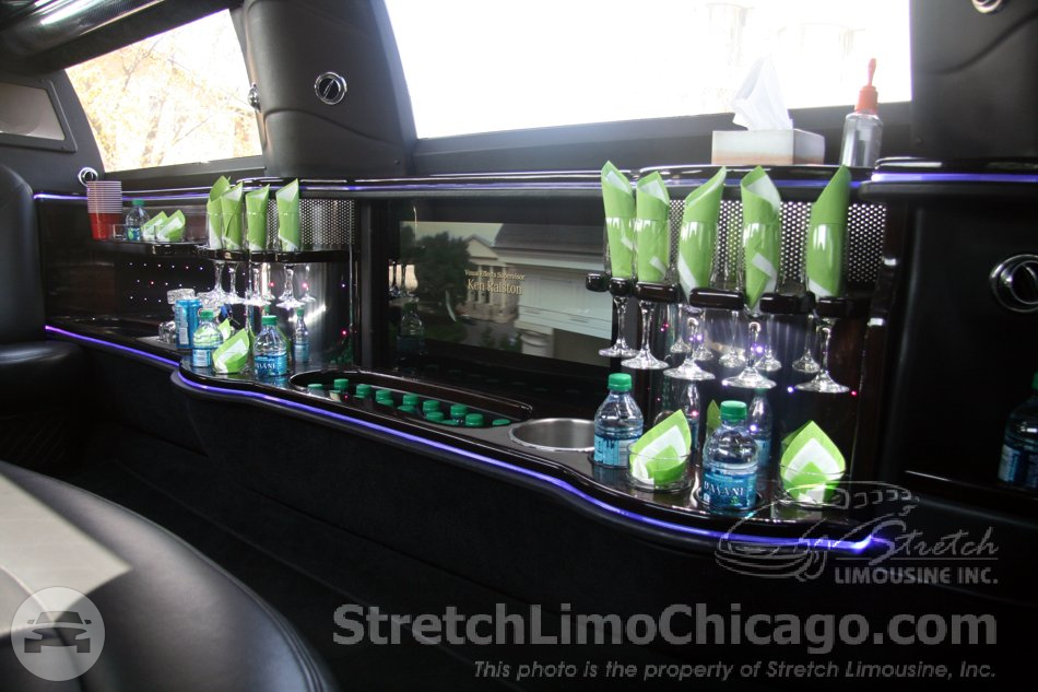 White Lincoln MKT Limo
Limo /
Chicago, IL

 / Hourly $0.00
