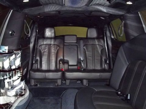 Lincoln MKT Towncar Stretch Limousine (BRAND NEW)
Limo /
Seattle, WA

 / Hourly $0.00
