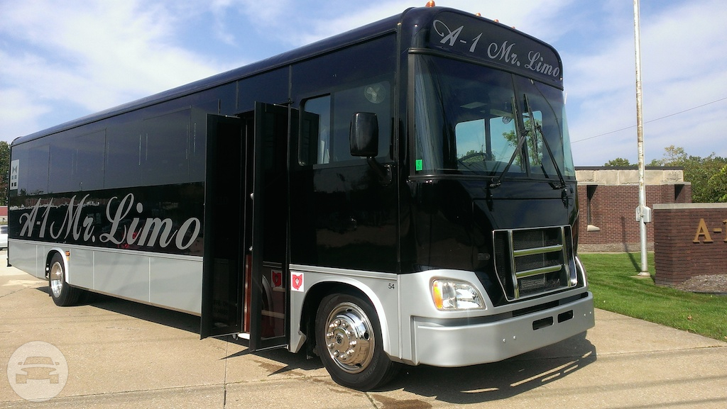 Apollo Corporate - Party Bus
Party Limo Bus /
Cleveland, OH

 / Hourly $0.00
