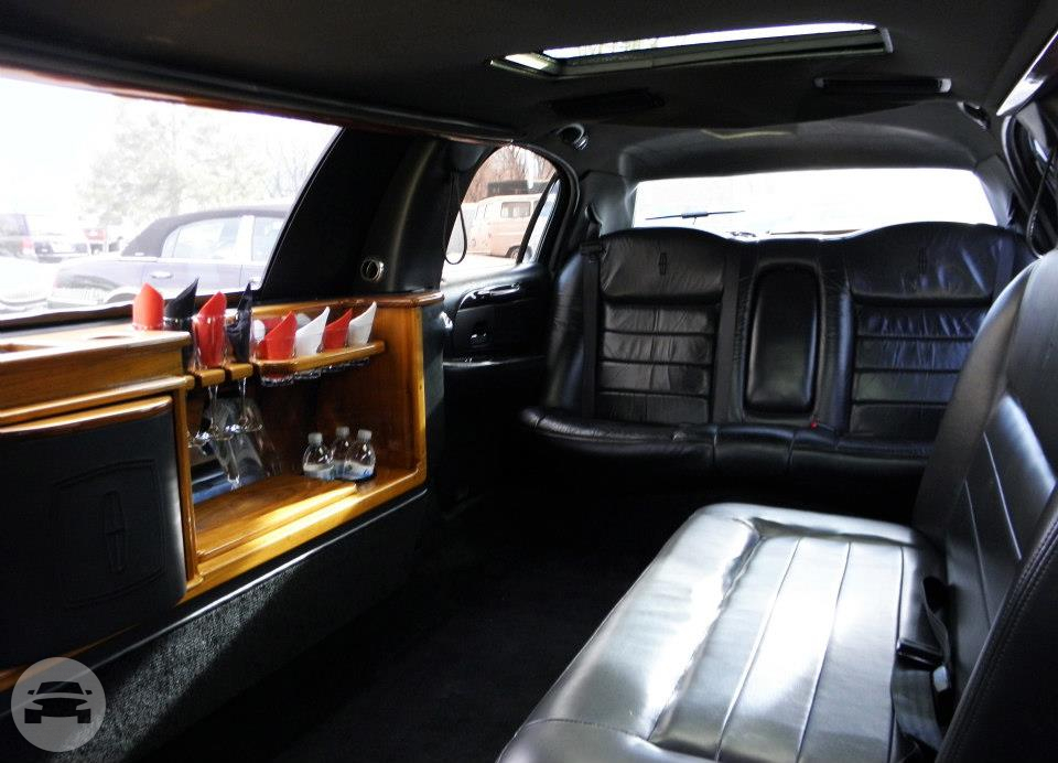 Lincoln Limousine
Limo /
Denver, CO

 / Hourly $0.00
