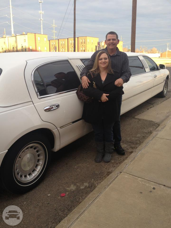 Lincoln Stretch Limousine
Limo /
Fayetteville, AR

 / Hourly $0.00
