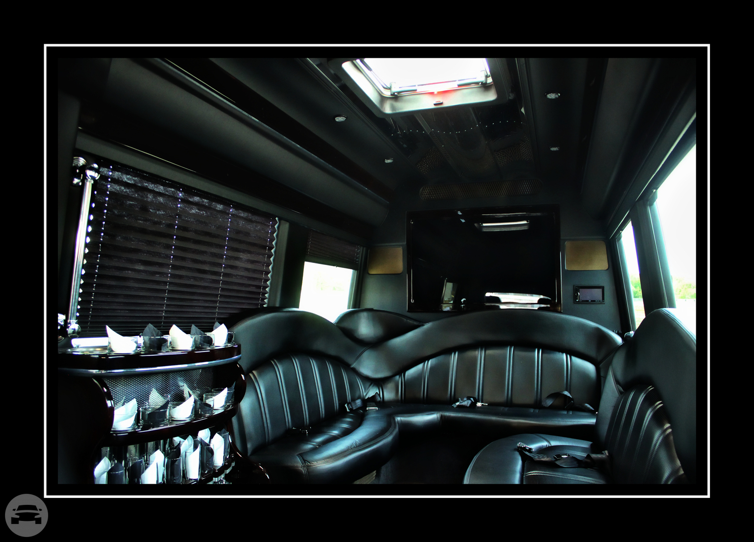 14 Passenger Mercedes Benz Sprinter Van
Van /
Akron, OH

 / Hourly $0.00

