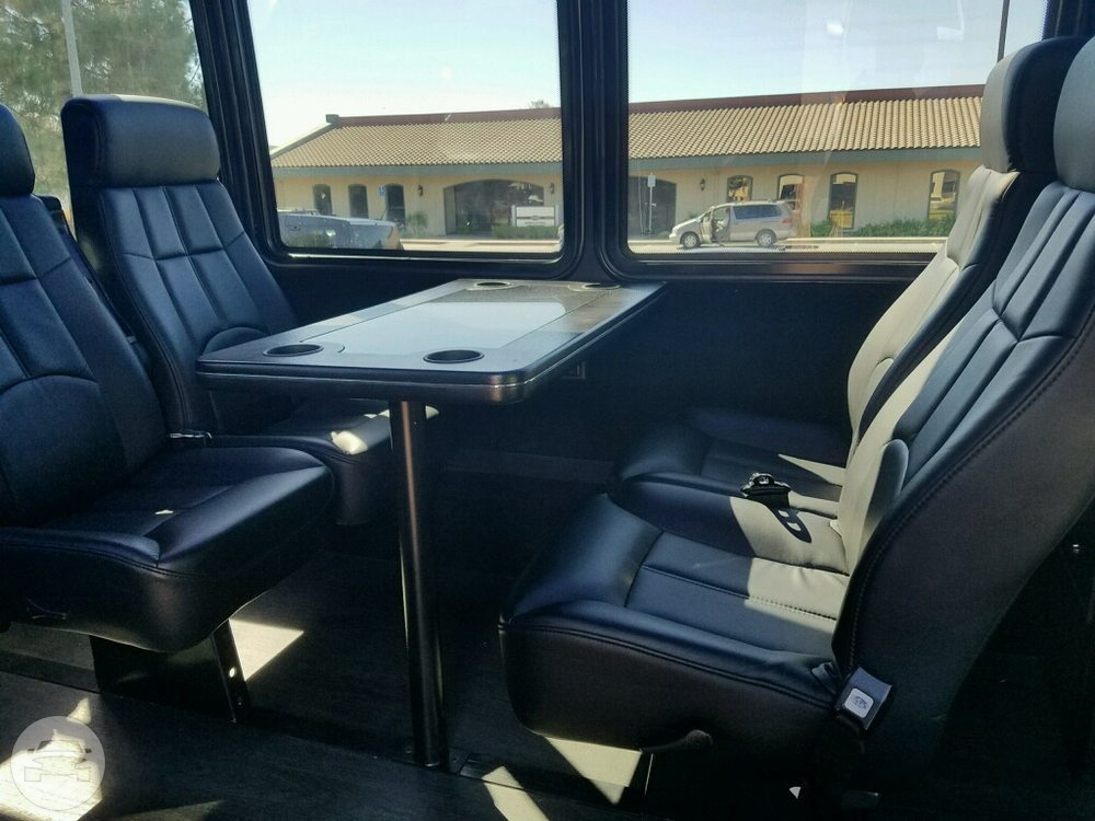 F-550 MINI COACH
Coach Bus /
San Francisco, CA

 / Hourly $0.00
