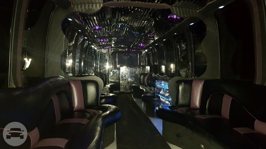 Limo Coach
Party Limo Bus /
Kansas City, MO

 / Hourly $0.00
