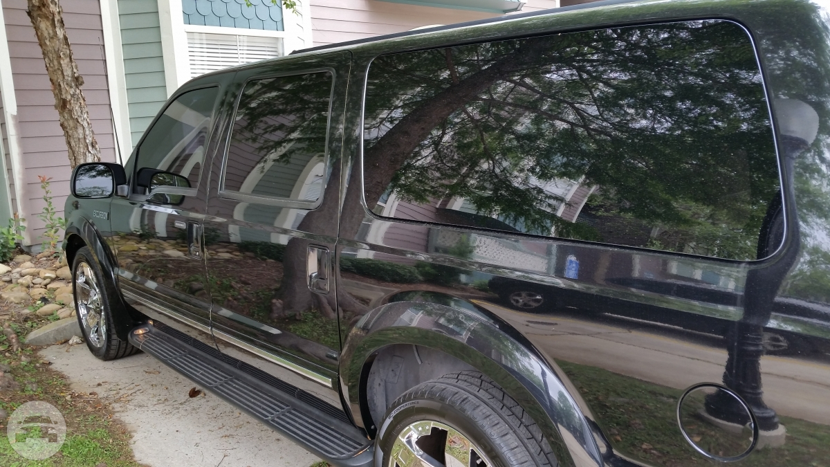 Ford Excursion 
Limo /
New Orleans, LA

 / Hourly $0.00
