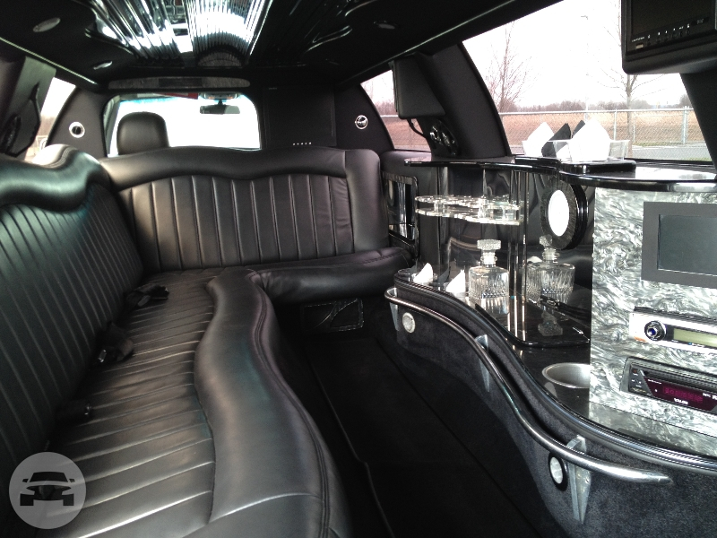 8 passenger Lincoln Towncar White
Limo /
Griffith, IN

 / Hourly $0.00
