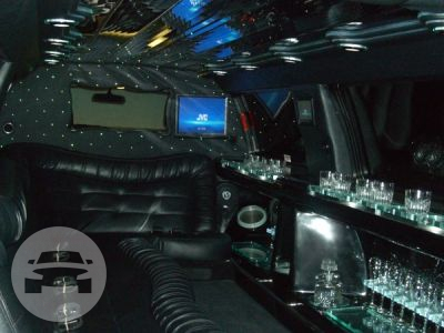 14 Passenger Expedition (White & Black)
Limo /
San Francisco, CA

 / Hourly $0.00
