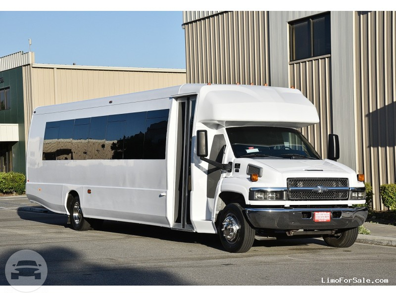 Chevrolet Kodiak C5500 Limousine Coach (up to 32/38 Passengers) White
Party Limo Bus /
Seattle, WA

 / Hourly $0.00
