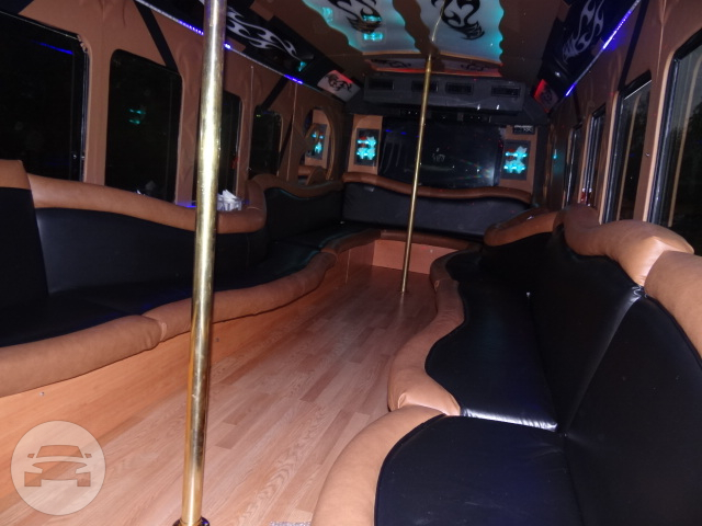 The Tan Diamond Party Bus
Party Limo Bus /
Dallas, TX

 / Hourly $0.00
