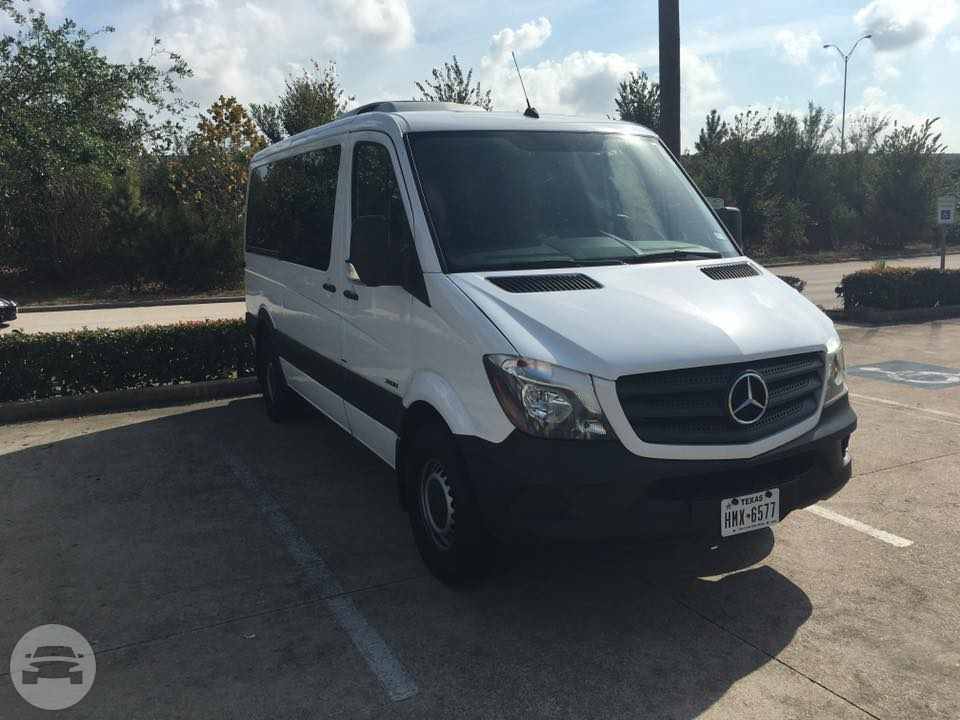 White Mercedes Benz Van
Van /
The Woodlands, TX

 / Hourly $0.00
