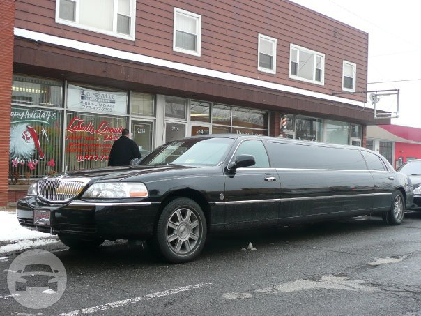 Black Stretch Limousine
Limo /
Chicago, IL

 / Hourly $0.00
