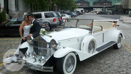 1930 Antique Phantom Convertible
Sedan /
New York, NY

 / Hourly $0.00
