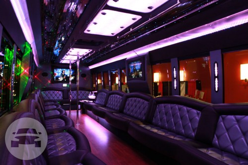 2012 Silver Nite Party Bus
Party Limo Bus /
Cincinnati, OH

 / Hourly $175.00
