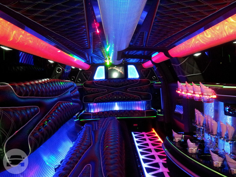 Chrysler 300 Limousine
Limo /
Chicago, IL

 / Hourly $0.00
