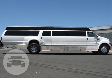 24 Passenger 38\' Ford F-650 - White Stretch SUV
Limo /
San Francisco, CA

 / Hourly $0.00
