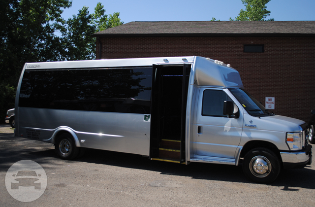 24 passenger Corporate Bus
Coach Bus /
Columbus, OH

 / Hourly $0.00
