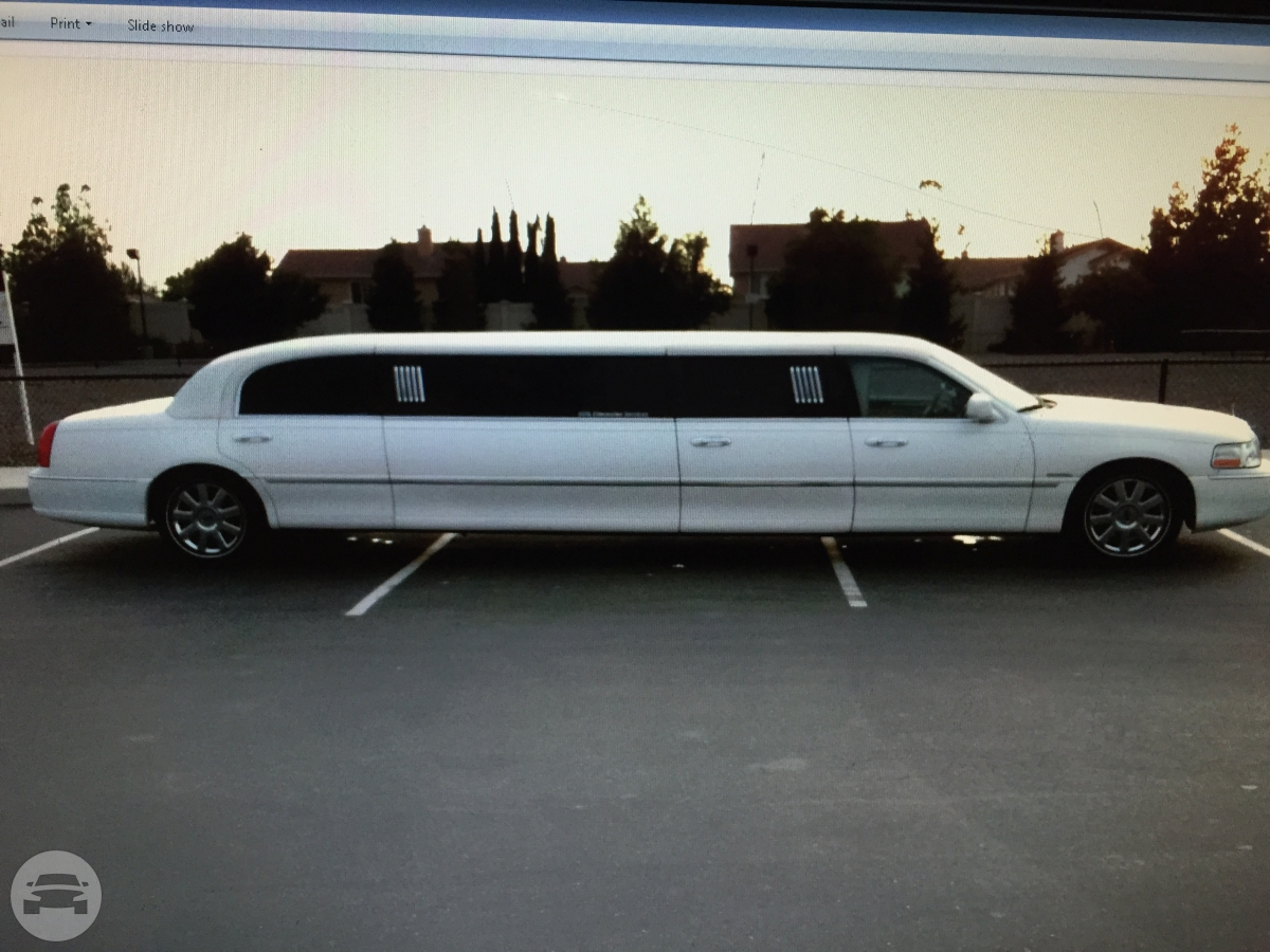  5-Door Stretch Lincoln Limousine
Limo /
San Francisco, CA

 / Hourly $0.00
