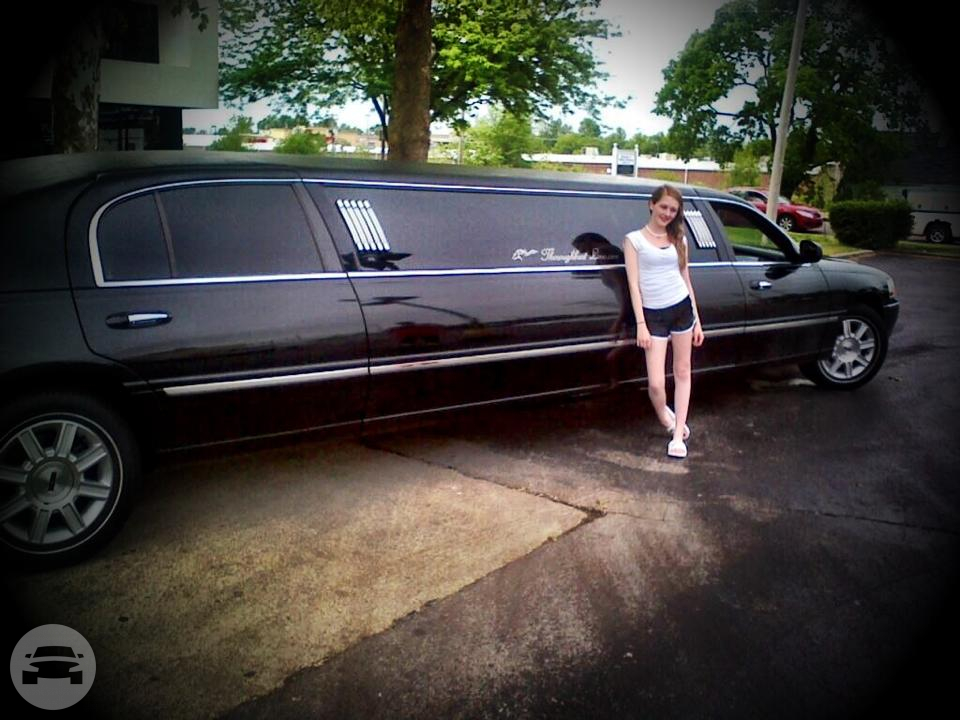 8 Passenger Executive Lincoln Town Car Stretch
Limo /
Lexington, KY

 / Hourly $0.00
