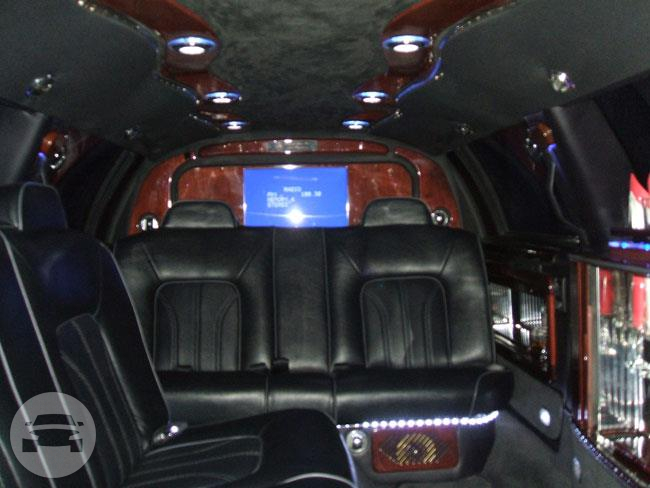 8 Passenger Lincoln Town Car Limo
Limo /
New York, NY

 / Hourly $0.00
