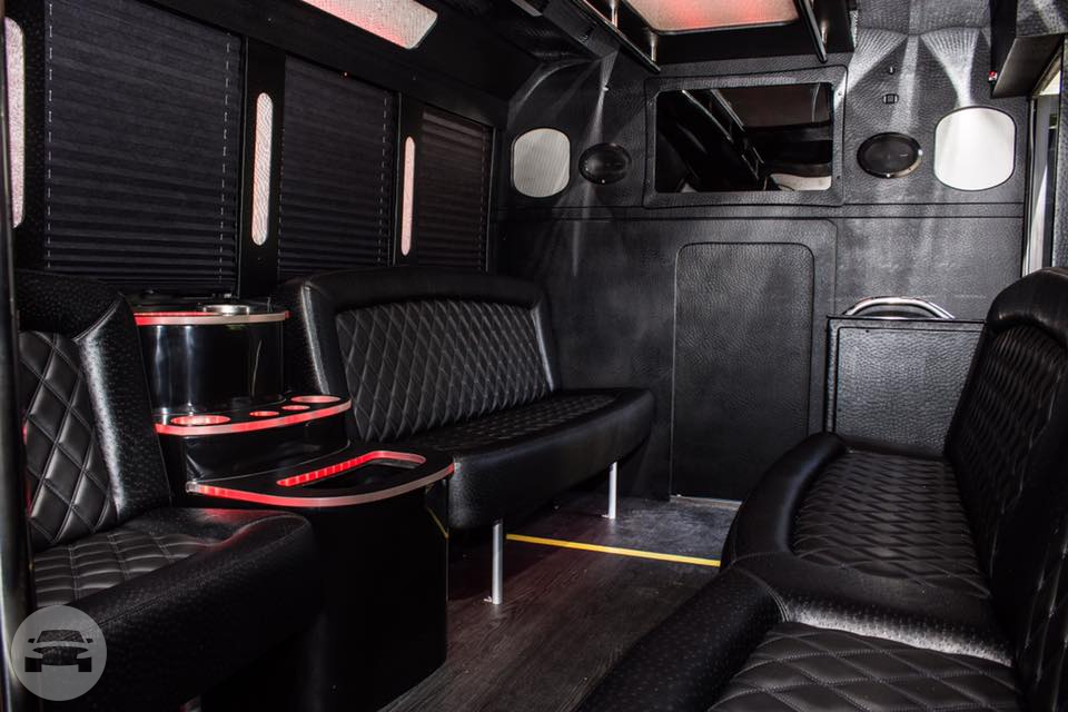 E-450 Tiffany Coach Limo Bus 2016
Party Limo Bus /
Troy, MI

 / Hourly $0.00
