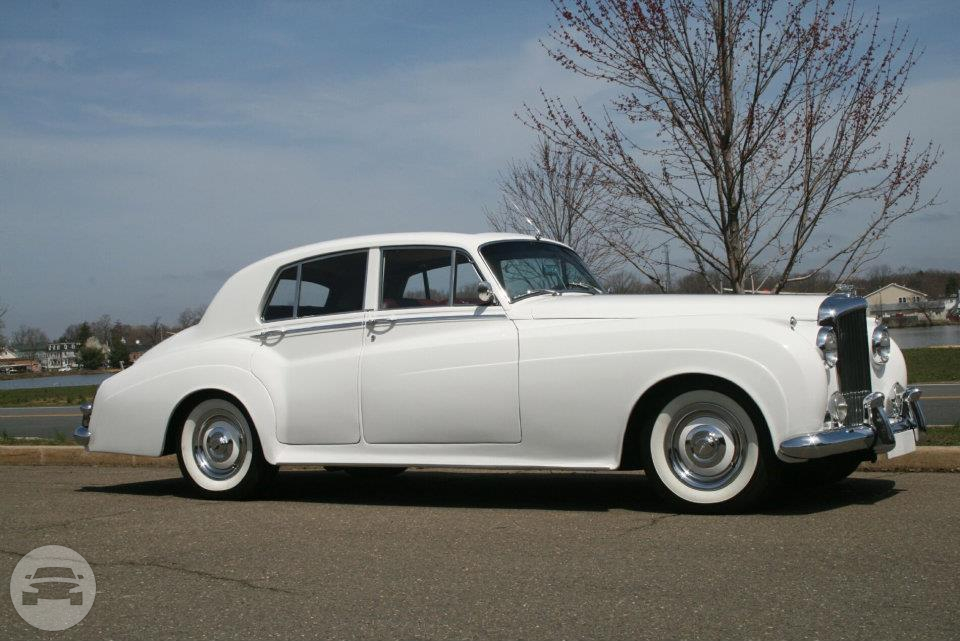 1956 Bentley
Sedan /
Morristown, NJ

 / Hourly $0.00
