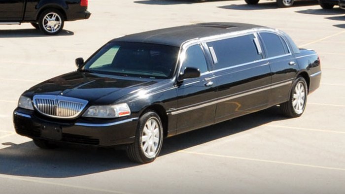 6-passenger Black limousine
Limo /
Wausau, WI

 / Hourly $0.00
