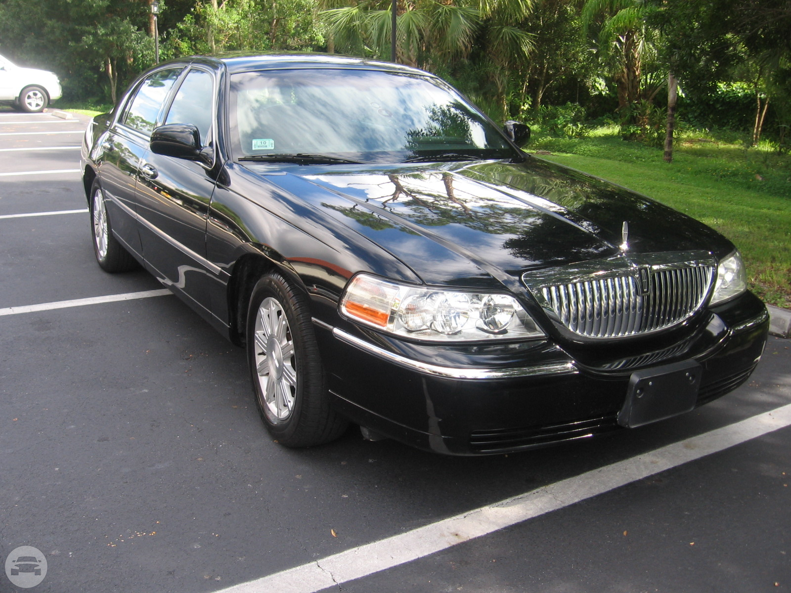 Lincoln Town Car Sedan - Black
Sedan /
San Jose, CA

 / Hourly $0.00
