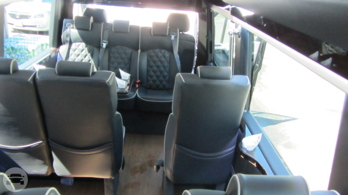 New Mercedes Luxury Sprinter 14 pass
Coach Bus /
New York, NY

 / Hourly $0.00
