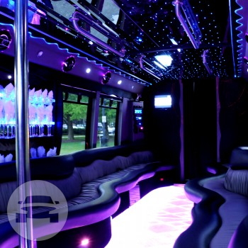 20-28 PASSENGER LIMO BUS
Party Limo Bus /
Boston, MA

 / Hourly $0.00
