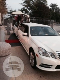 Mercedes Benz (All White) Limousine
Limo /
Washington, DC

 / Hourly $0.00
