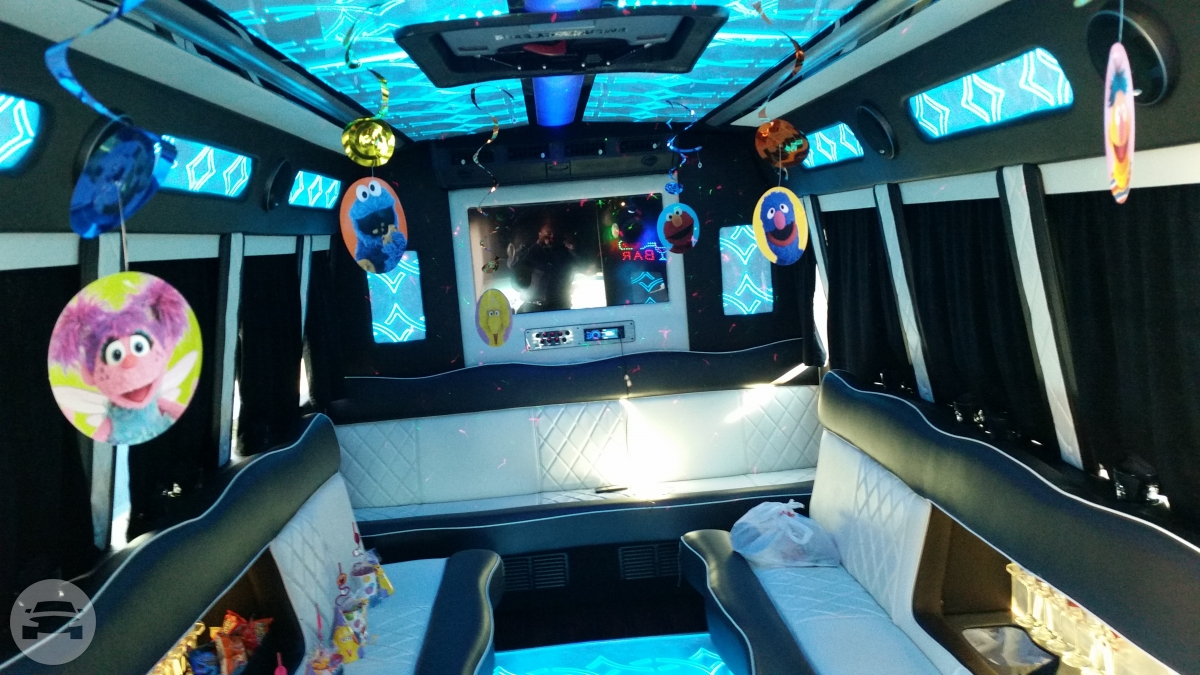 Ford E450 Party Bus
Party Limo Bus /
Bensalem, PA 19020

 / Hourly $0.00
