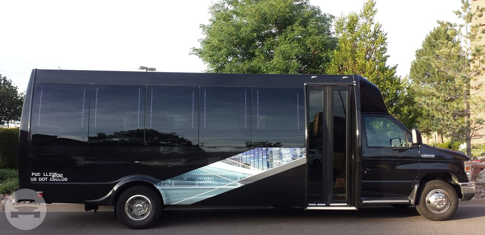 Limo Bus - 20 Passenger
Party Limo Bus /
Denver, CO

 / Hourly $0.00
