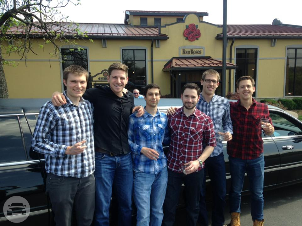 8 Passenger Executive Lincoln Town Car Stretch
Limo /
Lexington, KY

 / Hourly $0.00
