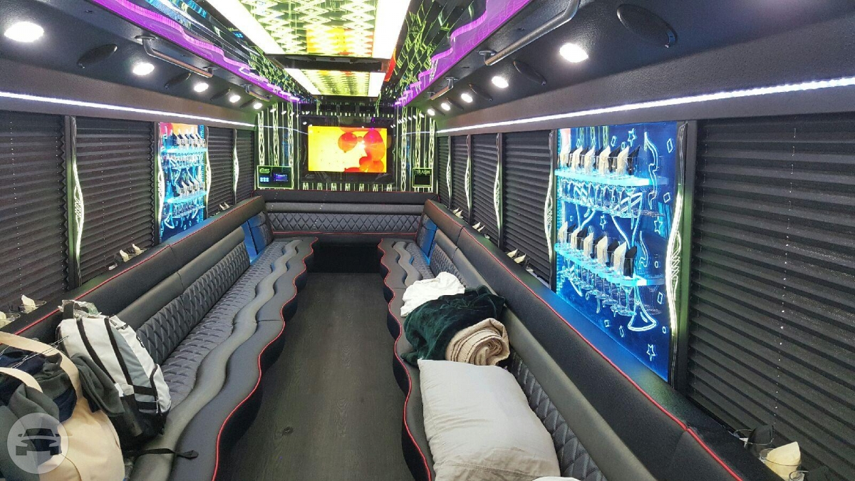 2016 Ford F750 White Beast
Party Limo Bus /
Fort Myers, FL

 / Hourly $0.00
