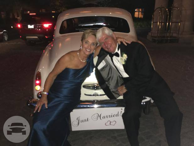 Vintage Luxury
Sedan /
Charleston, SC

 / Hourly $0.00
